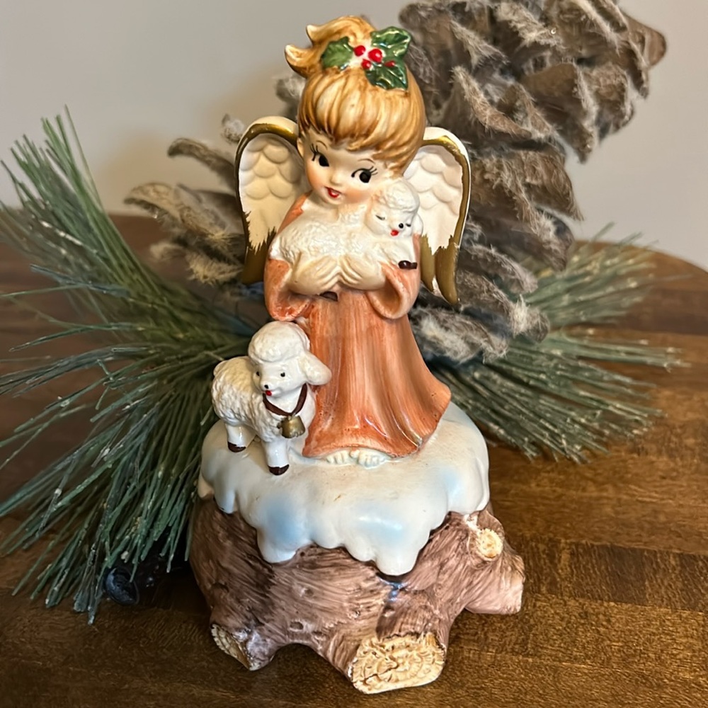 Lefton girl Christmas angel music boxe